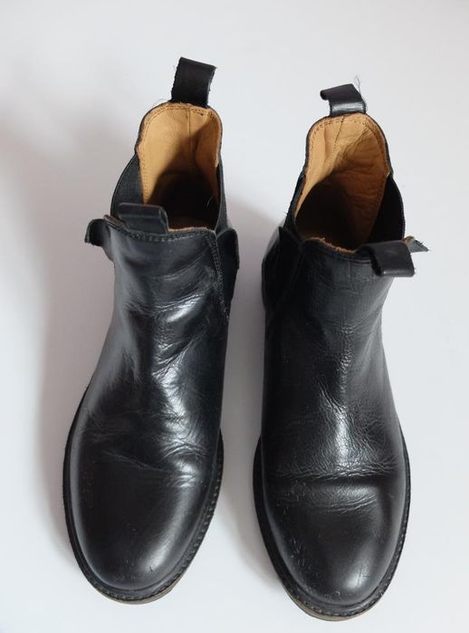 Botas pretas em pele Zara. Tm 33