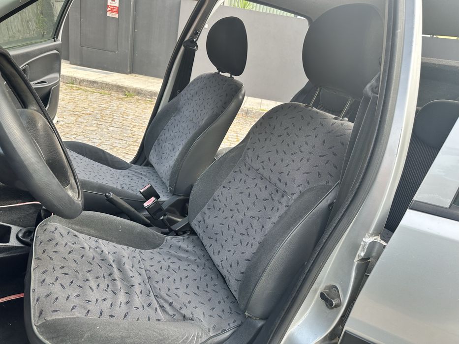 Citroen saxo , 1.100gasolina ,ano 2003