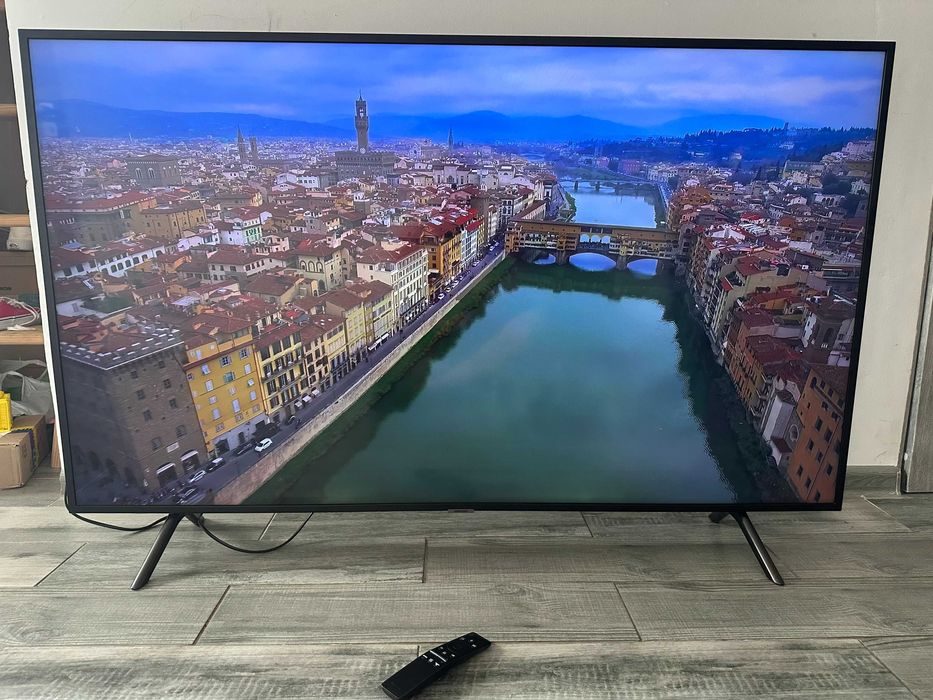 Телевізор Samsung 58” 4K Smart TV UE58RU7172U