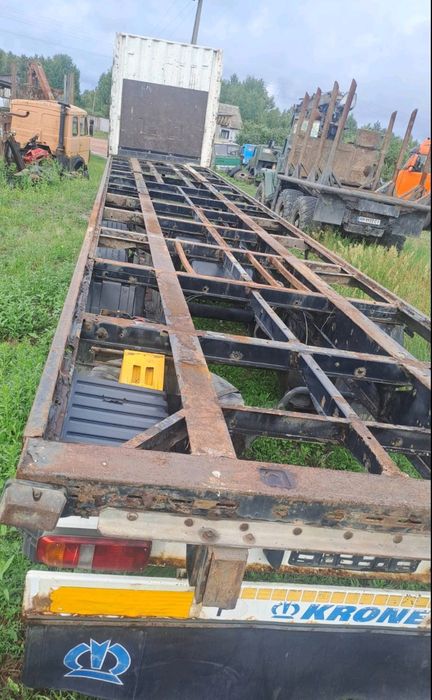 Полуприцеп Кроне під лісовоз потрібно зробити РОГи,обмін розстрочка