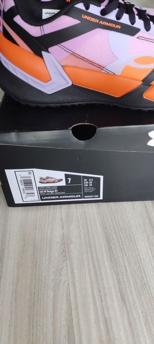 Buty damskie Under Armour