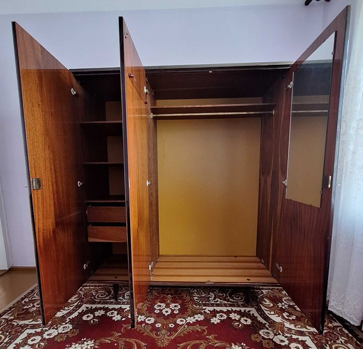 szafa drewniana pojemna vintage