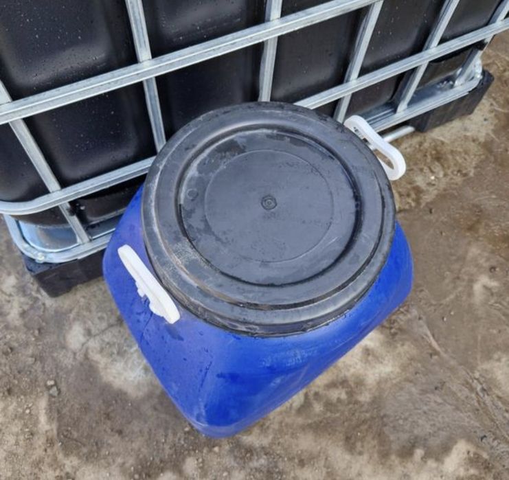 Бочка пластикова для рідини б/у 60л