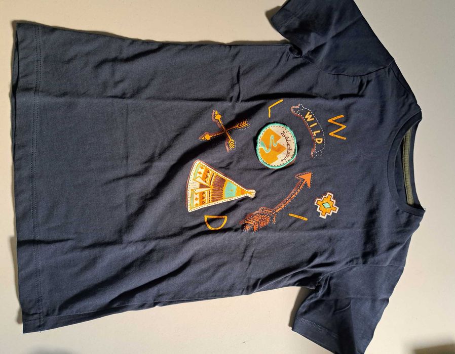 T´shirts de menino 7/8 anos