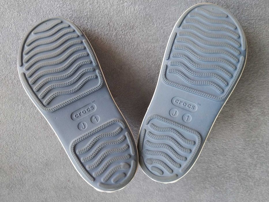Sandały Crocs, chłopięce. Rozmiar J1 czyli 31-32.