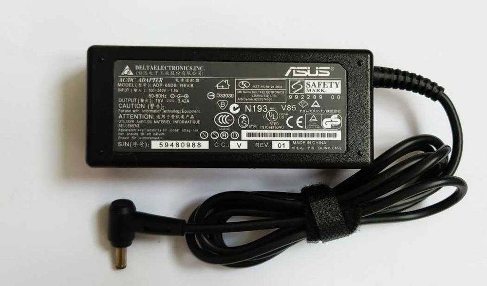 Якісний блок живлення зарядка Asus UX32A та інші 19v 3.42a 4.0*1.35