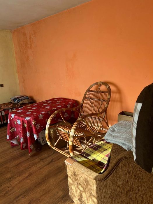 Parter domu z dużym podworkiem – Jasiorówka