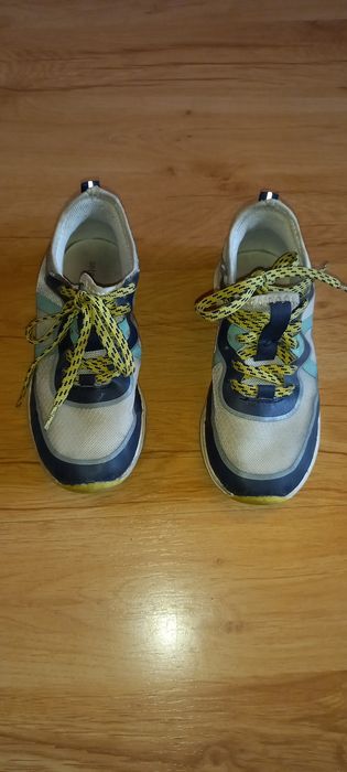 Buty sportowe Reserved r.30 wkładką 19cm