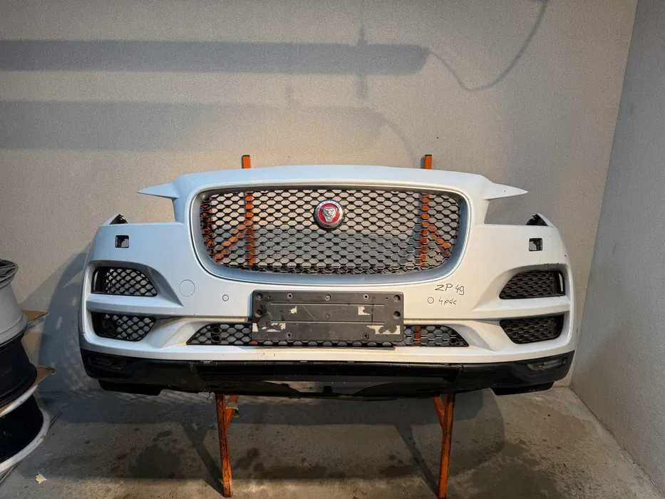 JAGUAR F-PACE X761 Бампер перед