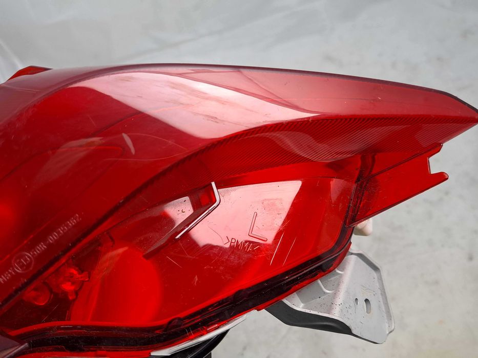 Lampa Reklektor Tył Lewy Yamaha Tricity 300 20'+