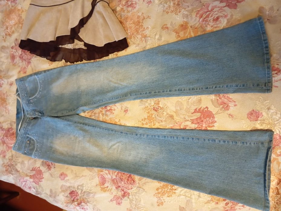 Віддам пакет речей жіночих розмір 42-44