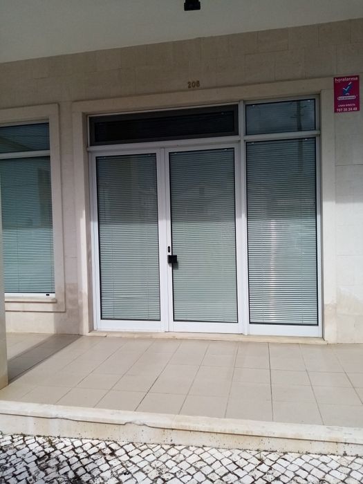 Escritório com 120m2