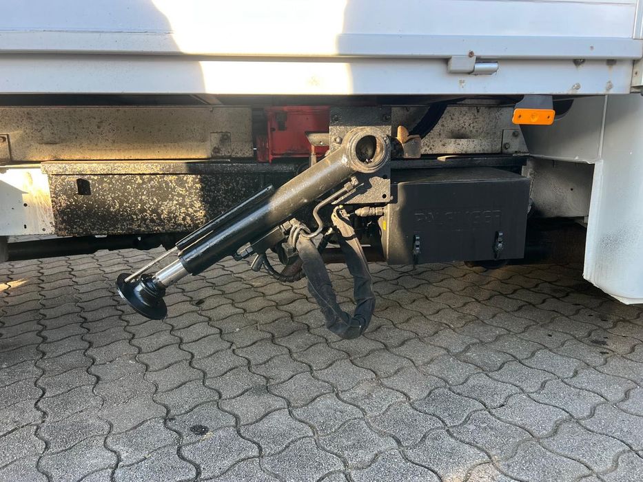 Renault Master Grua Palfinger