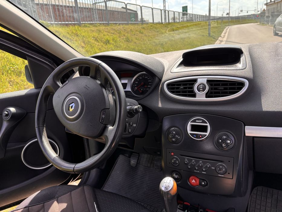 Renault Clio 3  czarne