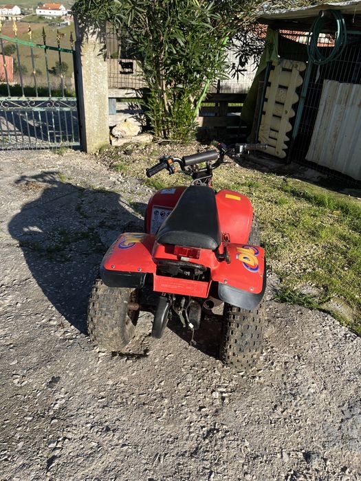 mini Moto4 vermelha 50cc