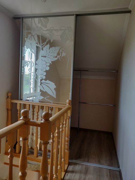 Продам дом-дачу в пригороде Черноморска