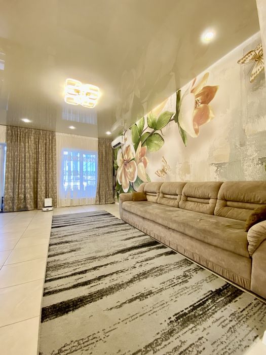 Продам  таунхаус з окремим двором,рн Таращанський.