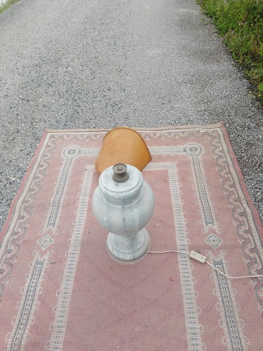Candeeiro em Mármore