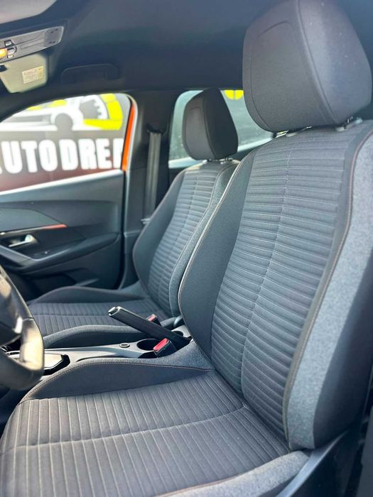 Peugeot 2008 automático 2023
