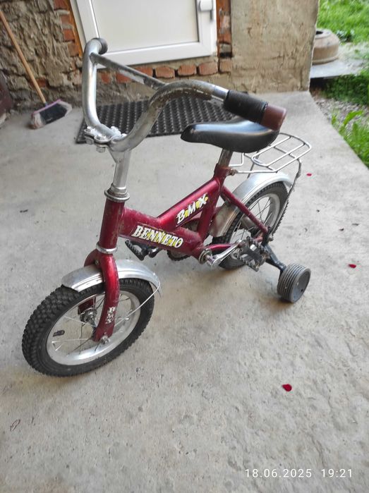 Продам дитячий велосипед бу