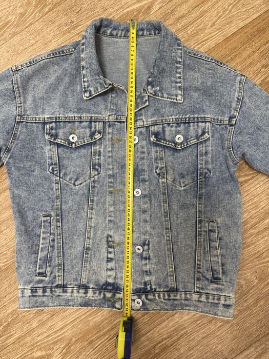 Джинсова куртка жіноча