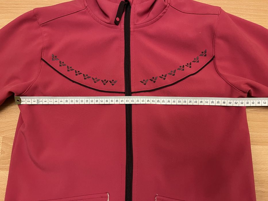 Dziewczęca bluza kurtka Jack Wolfskin rozm. 152