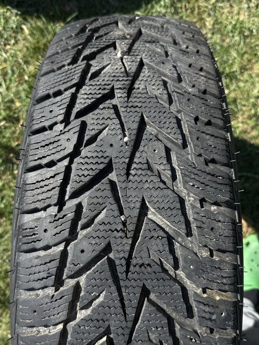 Зимова резина Nexen winguard 245/65 r17  зима