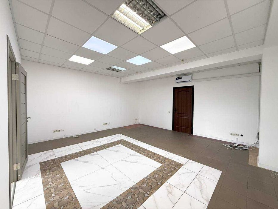 Сдам офис 45 кв.м. open space + кабинет. р-н Екатеринославского бул.