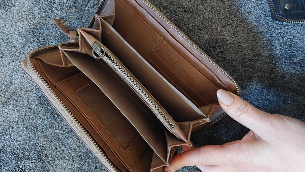 Carteiras de Pele Massimo Dutti, Timberland e Bimba y Lola