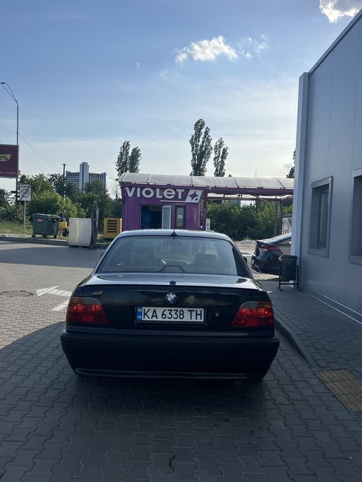 Продам BMW 735І E38