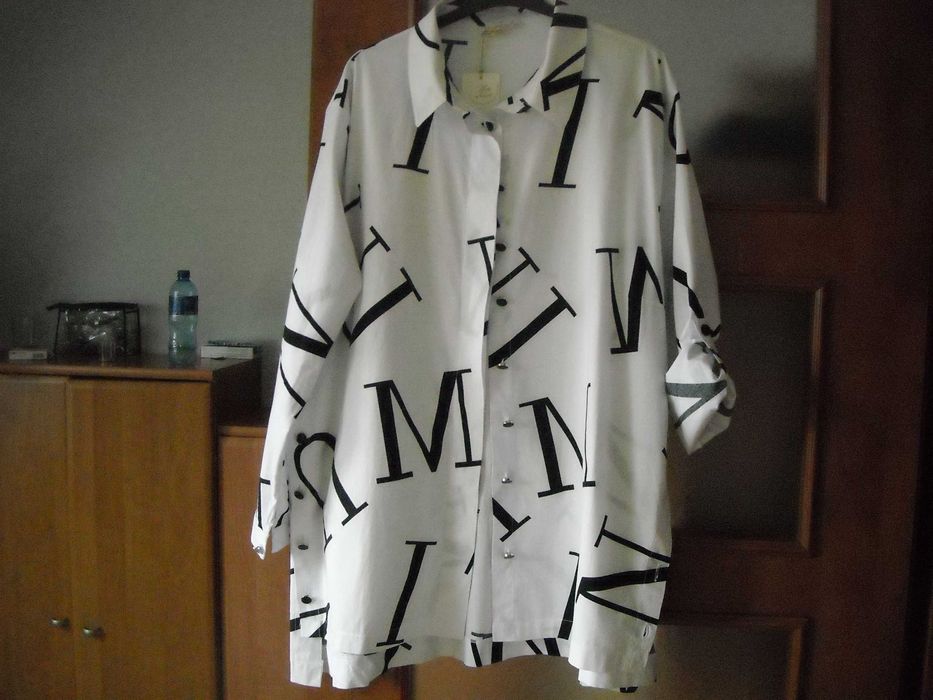 Bluzka z nadrukiem - nowa