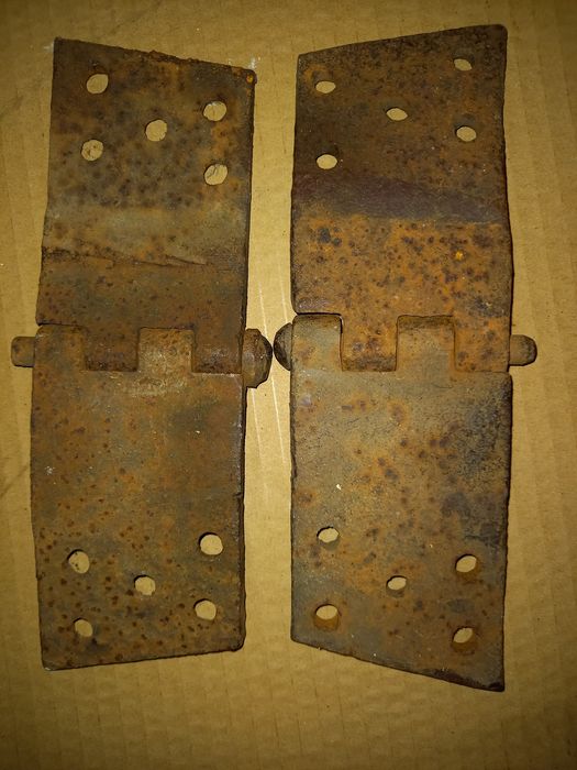 Kute zawiasy stalowe