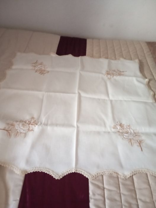 Venda de panos bordados