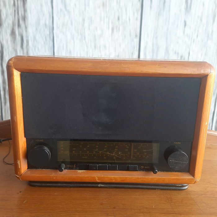 radio        /  995