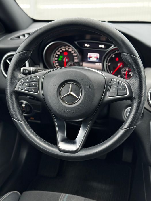 Mercedes Benz CLA 200 d Shooting Brake Urban