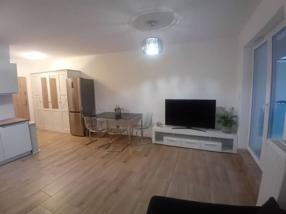 Wynajmę 37m2 Ciechanów ul. Miła 1 piętro. Miejsce postojowe, komórka, winda, umeblowane. Nowe mieszkanie.Wynajmę od zaraz. Możliwość sprzedaży.