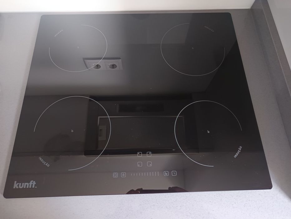 Placa de Indução KUNFT 4 Zonas — Praticamente Nova + Garantia