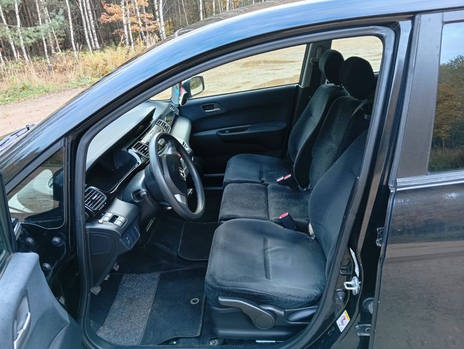 Zadbana Honda FR-V