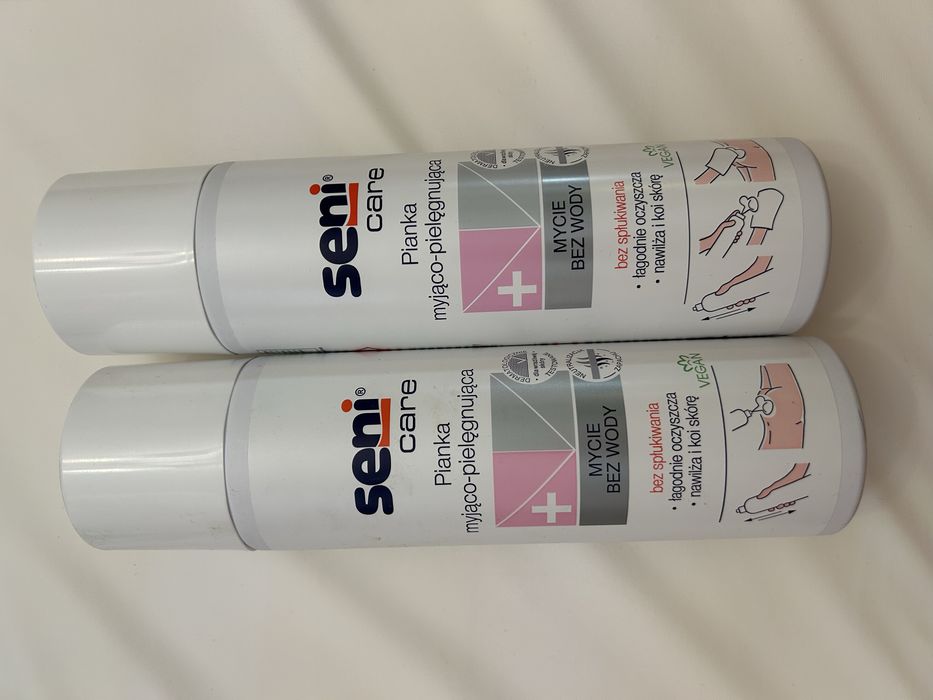 pianka myjąco-pielęgnująca SENI CARE