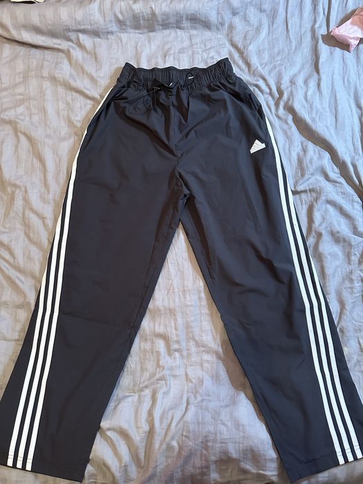 Черные водонепроникаемые штаны Adidas