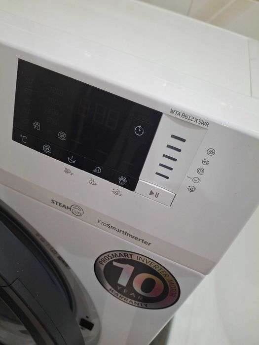 Máquina de lavar roupa - tão bom com novo