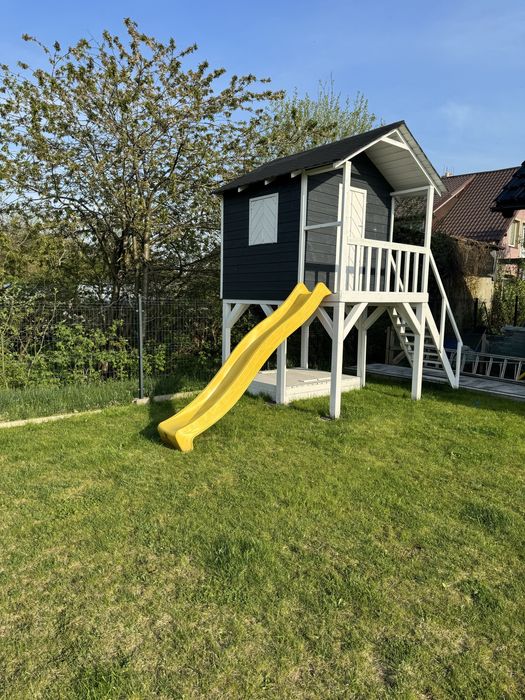 Domek dla dzieci na drzewie duzy