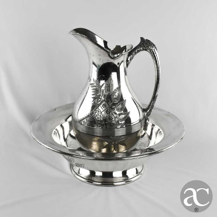 Jarro e Bacia em casquinha Americana Meriden Britannia Company