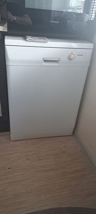 Посудомийна машина Electrolux ESF63021
