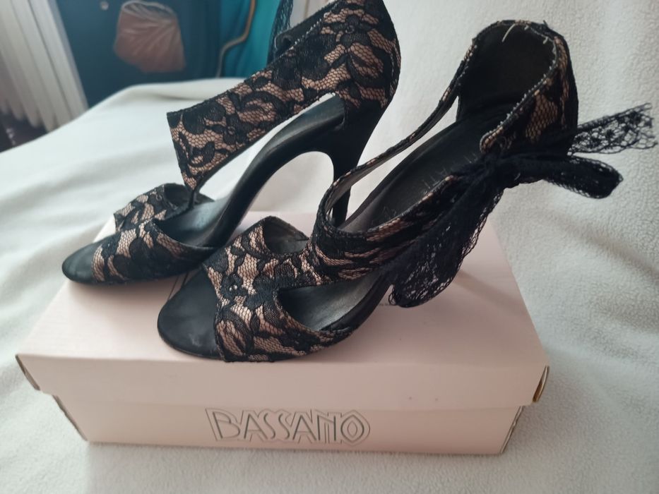 Sandały na szpilce rozmiar 37