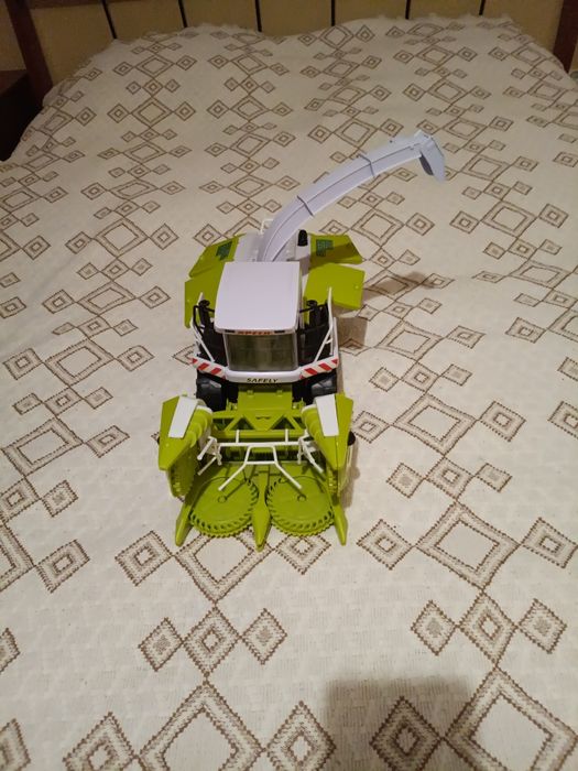 Kombajn sieczkarnia class zabawka