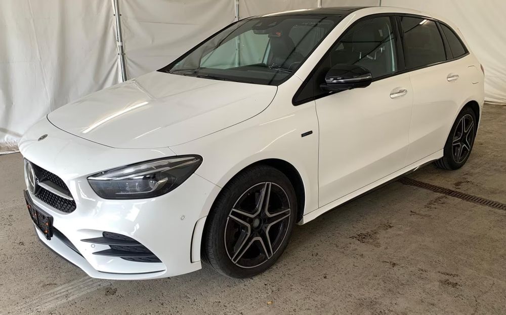 Mercedes B250e AMG Line