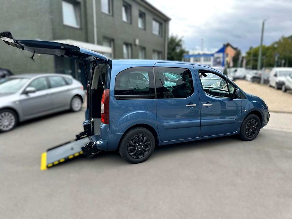 Berlingo Adaptada | 5 Lugares ou 4 + Cadeira Rodas | Caixa Automática