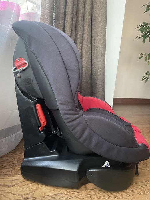 Автокрісло від 0+ до 18 кг . 0-4 роки.