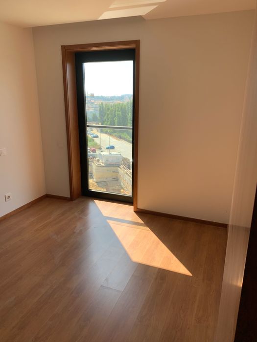 T1, Asprela Domus II, em frente Hospital São João